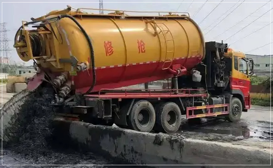梓潼沉淀池清理案例
